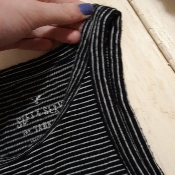 Black&white halter crop top - Picture 2 of 2
